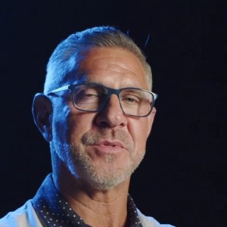 Chris L.